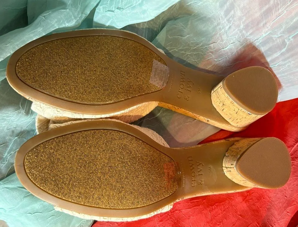 Crown and Ivy heeled sandals size 9 new in box - Image 3