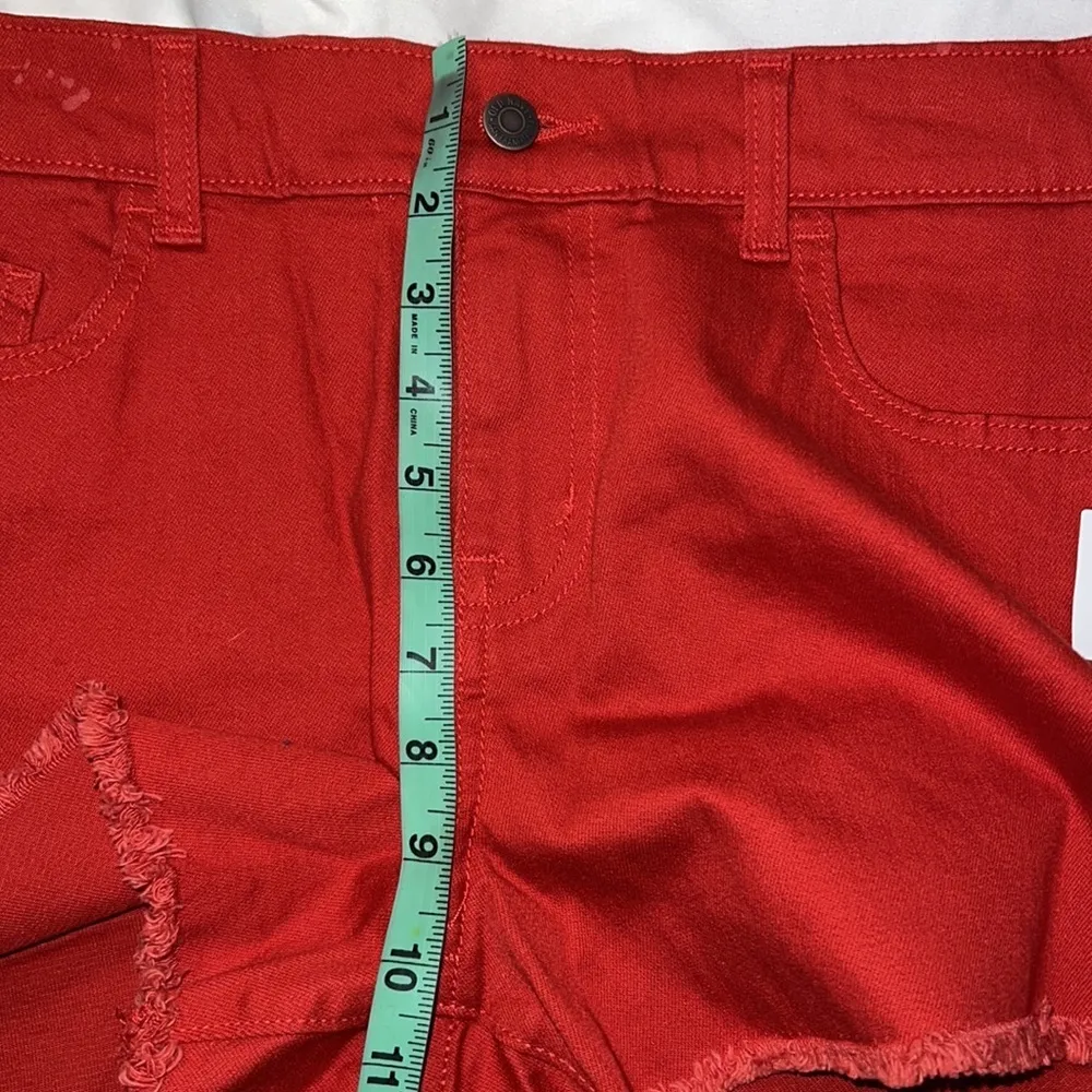 Old Navy size 12 regular shorts 3” dark salmon coral color flaw on 8th pic NWT - Image 5
