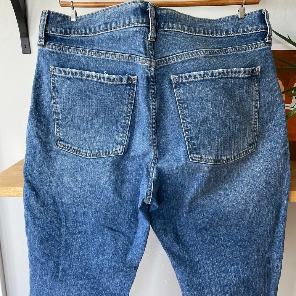 Old Navy Mid Rise Boyfriend Dark Denim Jeans With Distressing Raw Hem Size 12 - Image 6