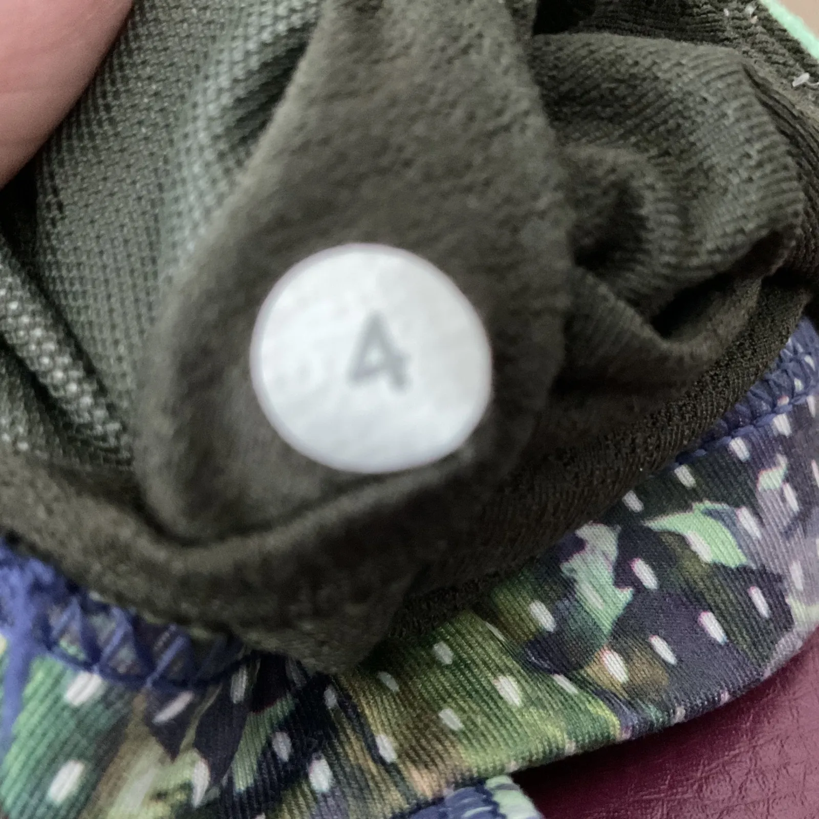 Lululemon‎ Free To Be Wild Green Striped Racerback Tank Top Built-In Bra Size 4 - Image 5