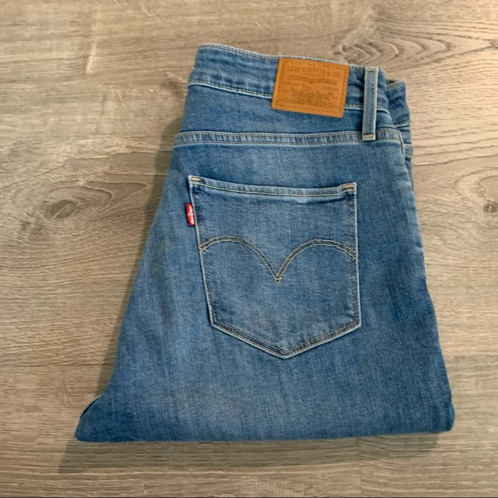 Levi’s 721 High Rise Skinny Jeans Size 31 Light Wash Distressed Crop - Image 6