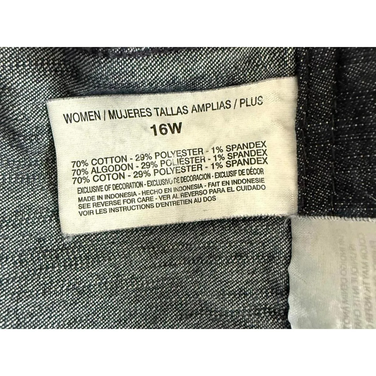 Gloria Vanderbilt Women's Denim Jean Capri Pants Size 16W Embroidery Beaded Blue - Image 9