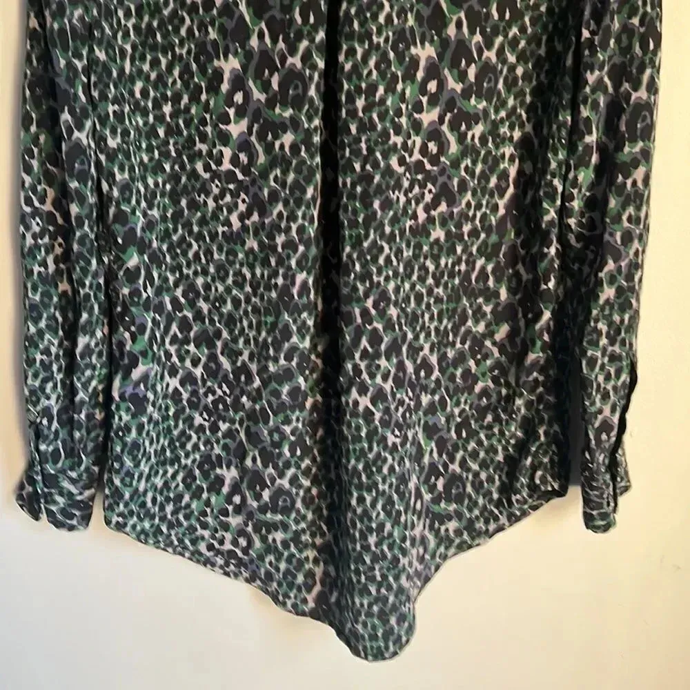 Equipment silk animal print button Down top - Image 10