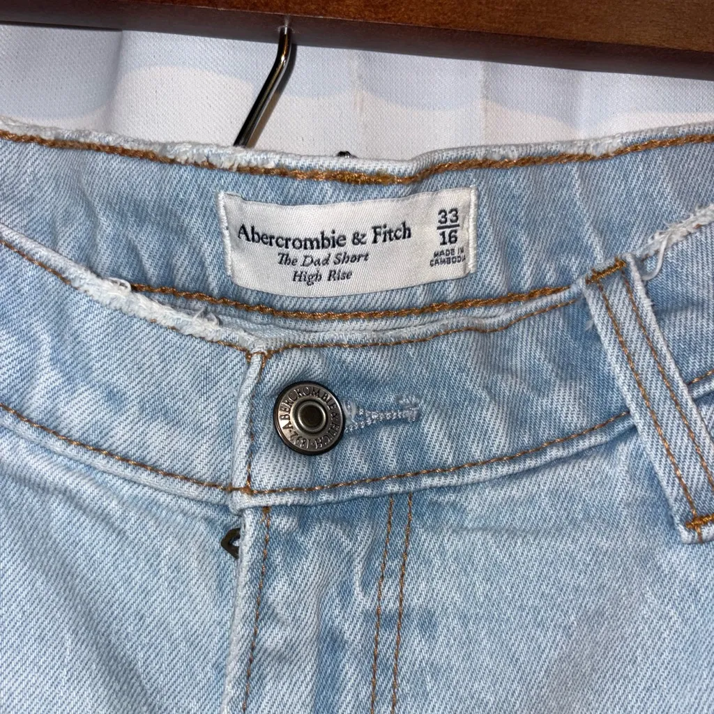 Abercrombie & Fitch Distressed Denim High Rise The Dad Shorts Womens Size 33/16 - Image 3