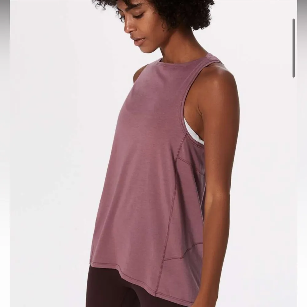 Lululemon • Back In Action Tank in Figue Mauve - Image 5