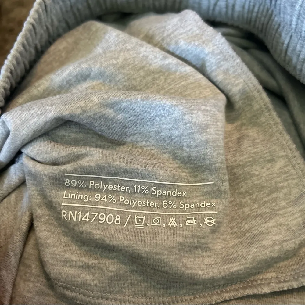 Outdoor Voices Women’s Grey Pullon Sweatpants Sz Large - Image 7