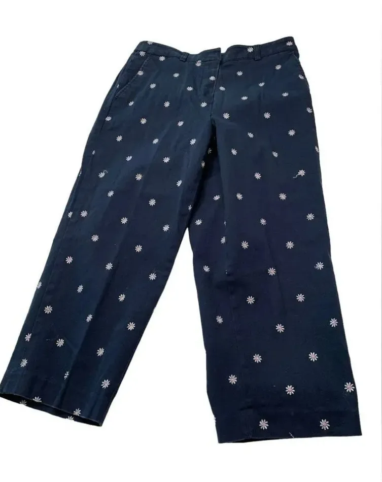 BRIGGS New York Women's Cropped Navy Blue Pants Size 10 - Image 1