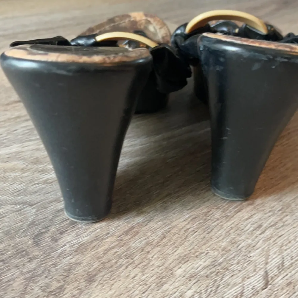 Carlos Santana Wedge Sandals Size 8 - Image 8