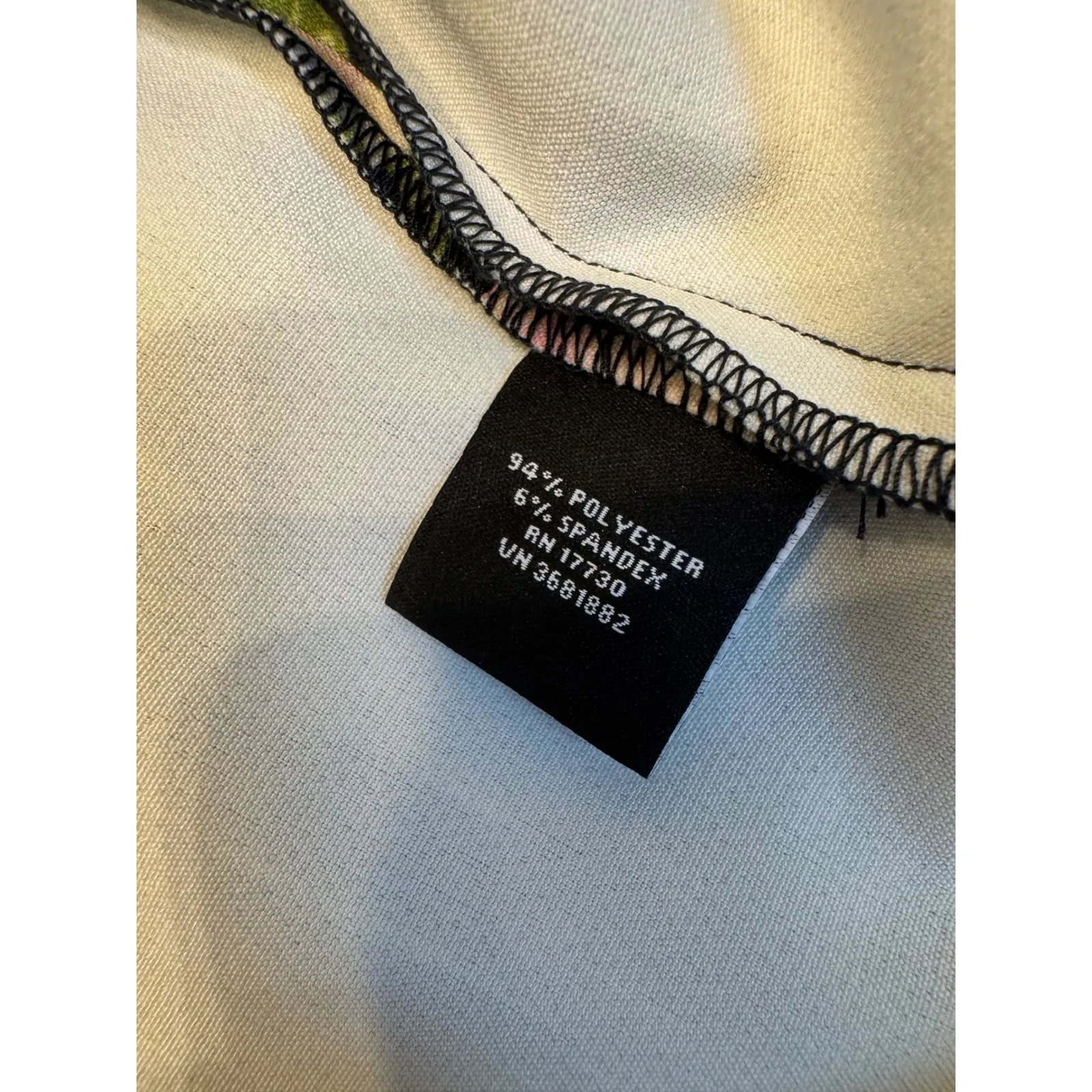 Victoria Beckham for Target Floral Top Ruffle Sleeve Black Women's L NWT - Image 3