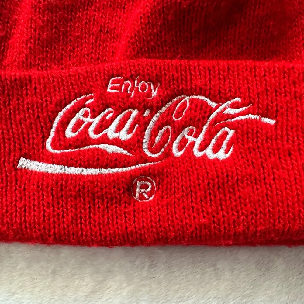 Coca Cola “Enjoy Coca Cola” Vintage Embroidered Pom Pom Winter Beanie Red/White - Image 13