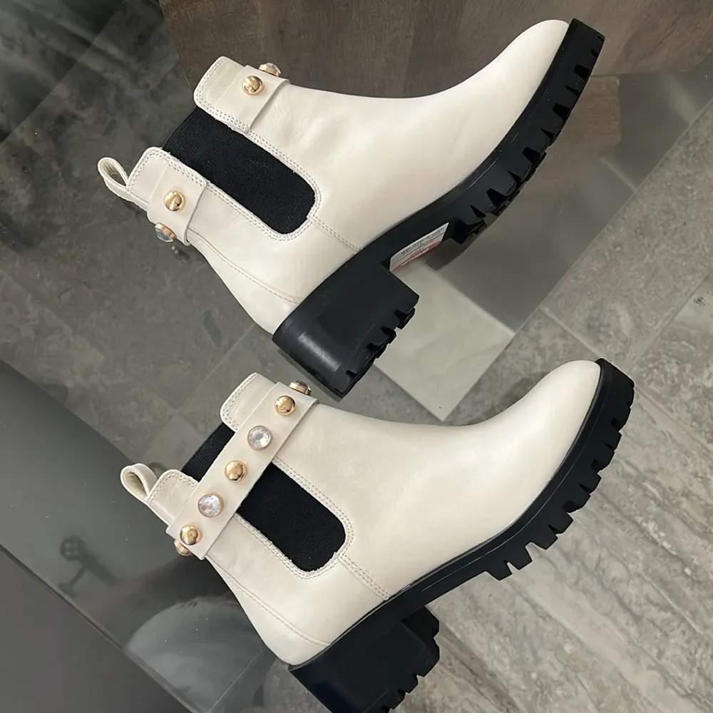 Karl Lagerfeld Paris Porshay Lug Sole Boots in Bone/White, Size 37 New w/o Box - Image 6