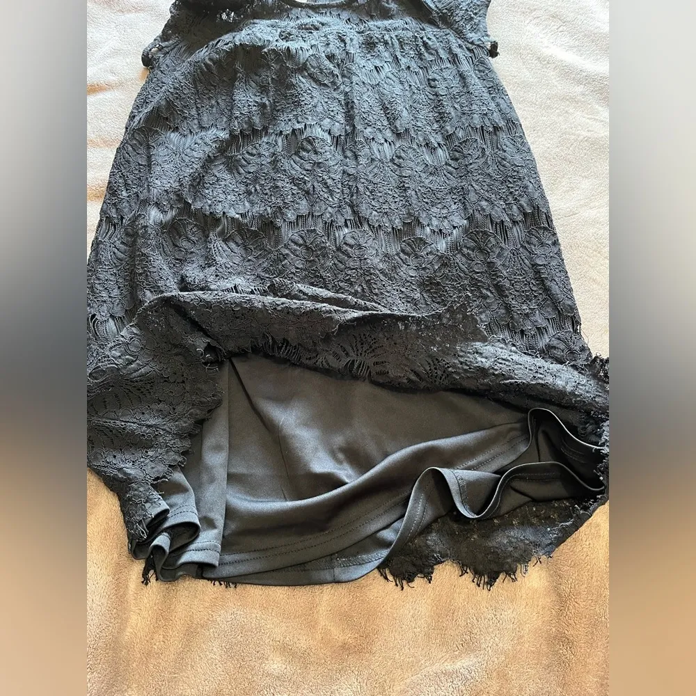 REBELLION Black Lace Short Sleeve Mini Dress Women’s Sz Small EUC - Image 4