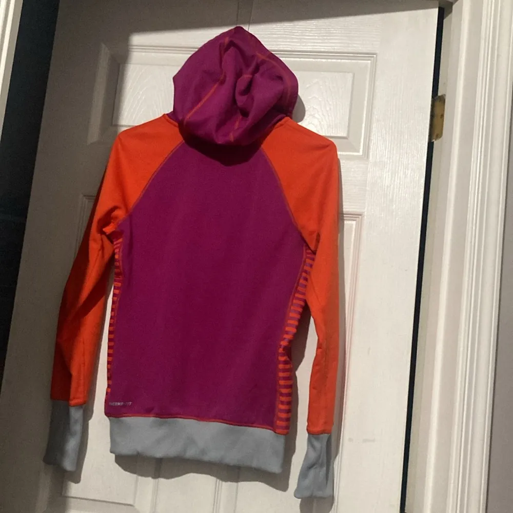 Nike Therma-Fit Size Small Pink/Orange/Gray Full Zip Fleece Lined Hooded Jacket - Image 4