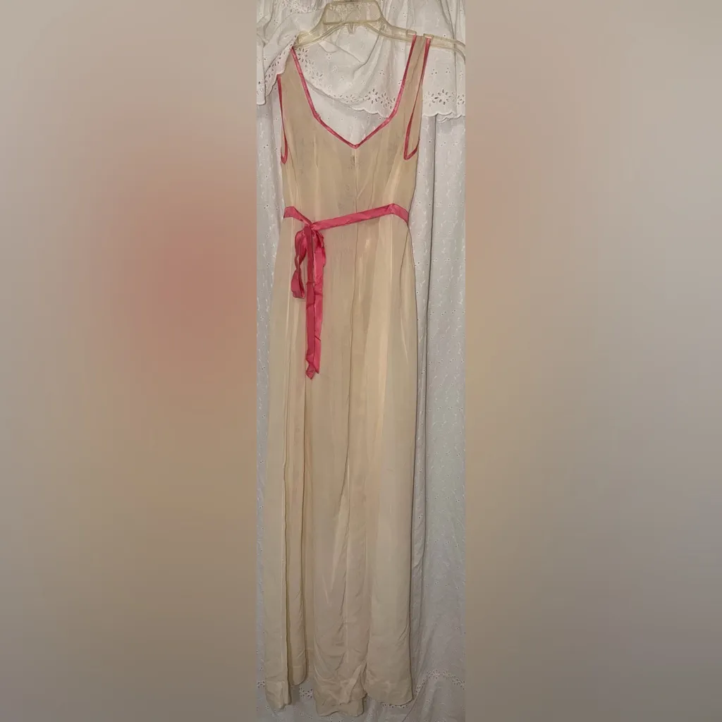 Vintage Elegant floral embroidered Slip Dress w Satin Bow Made in Italy Neiman Tan Size L - Image 7