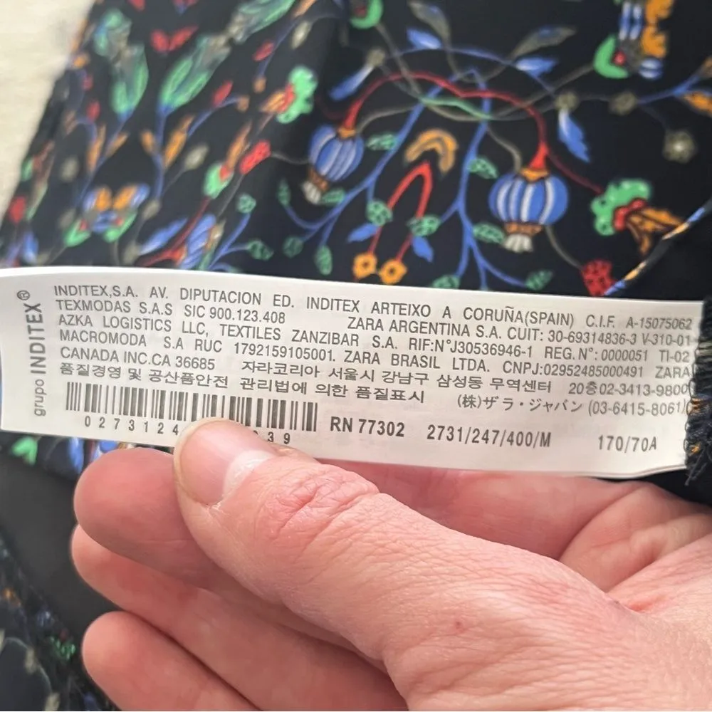 NWT Zara Black Kaleidoscope Floral Print Lace Sides Mini Skirt Size Medium - Image 6