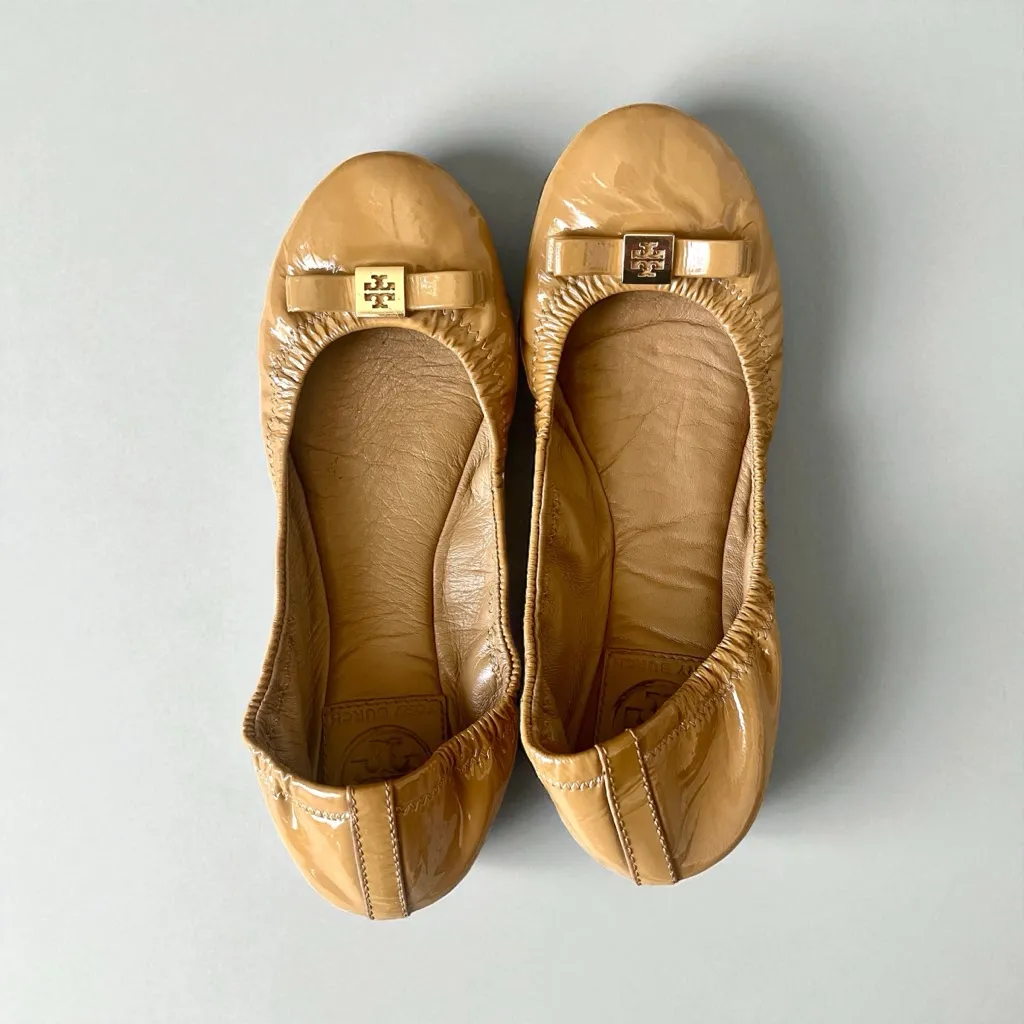 TORY BURCH Eddie Bow Patent Leather Ballet Flats Size 6 Royal Tan Excellent Cond. - Image 2