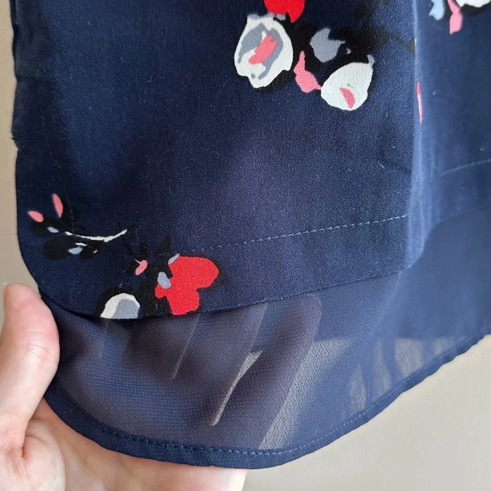 GAP Navy Blue Tank Top with Flowers, Square Tank Top, Layering Tank, Size Small - Image 3