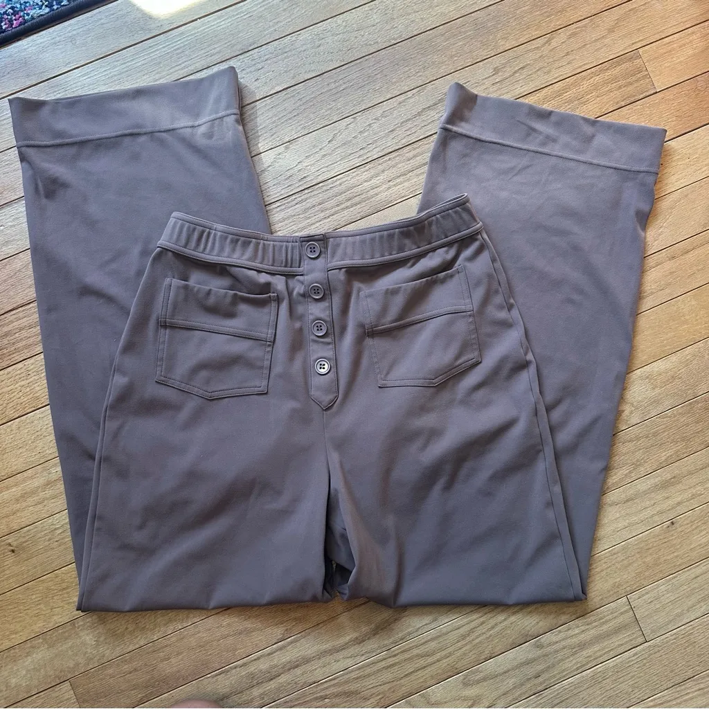 Halara High Waisted Multiple Pockets Straight Leg Pants Womens Large Brown - Image 9