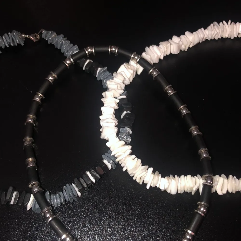 3 beachy necklaces - Image 3
