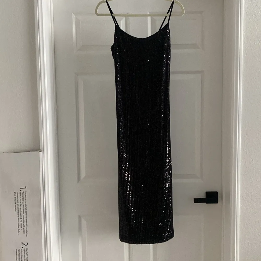 BB Dakota sequin midi dress NWT - Image 2