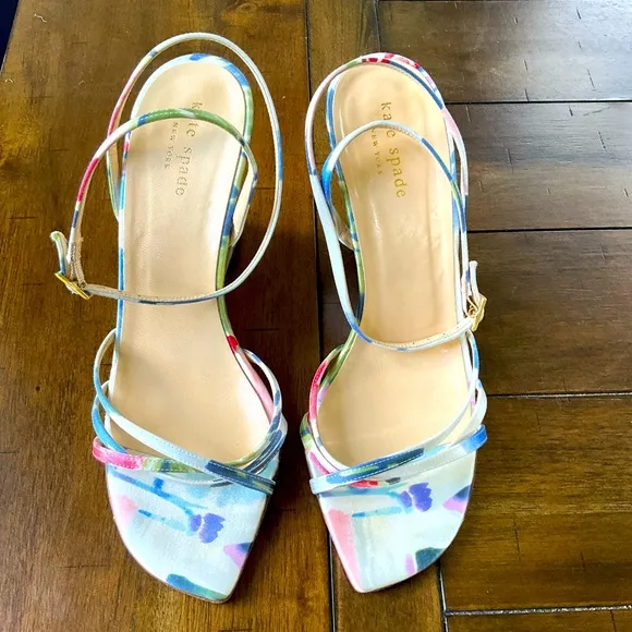 Kate spade floral satin strappy sandals, blue white pink size 7 1/2 - Image 2
