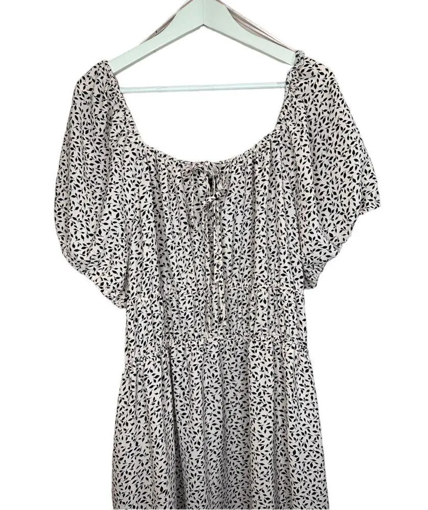 Who What Wear Puff Short Sleeve Smocked Dress 1X - Image 3