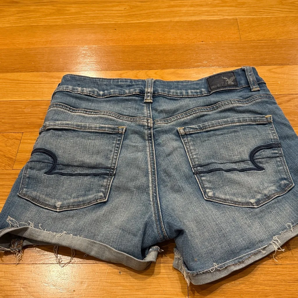 American Eagle outfitters hi-rise shortie AEO denim jean shorts size 6 . - Image 6