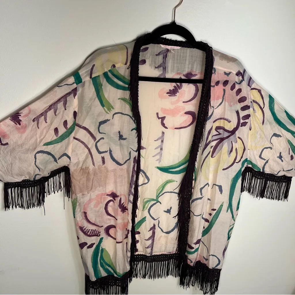 Victoria's Secret Purple and Cream floral silk Kimono size S - Image 5
