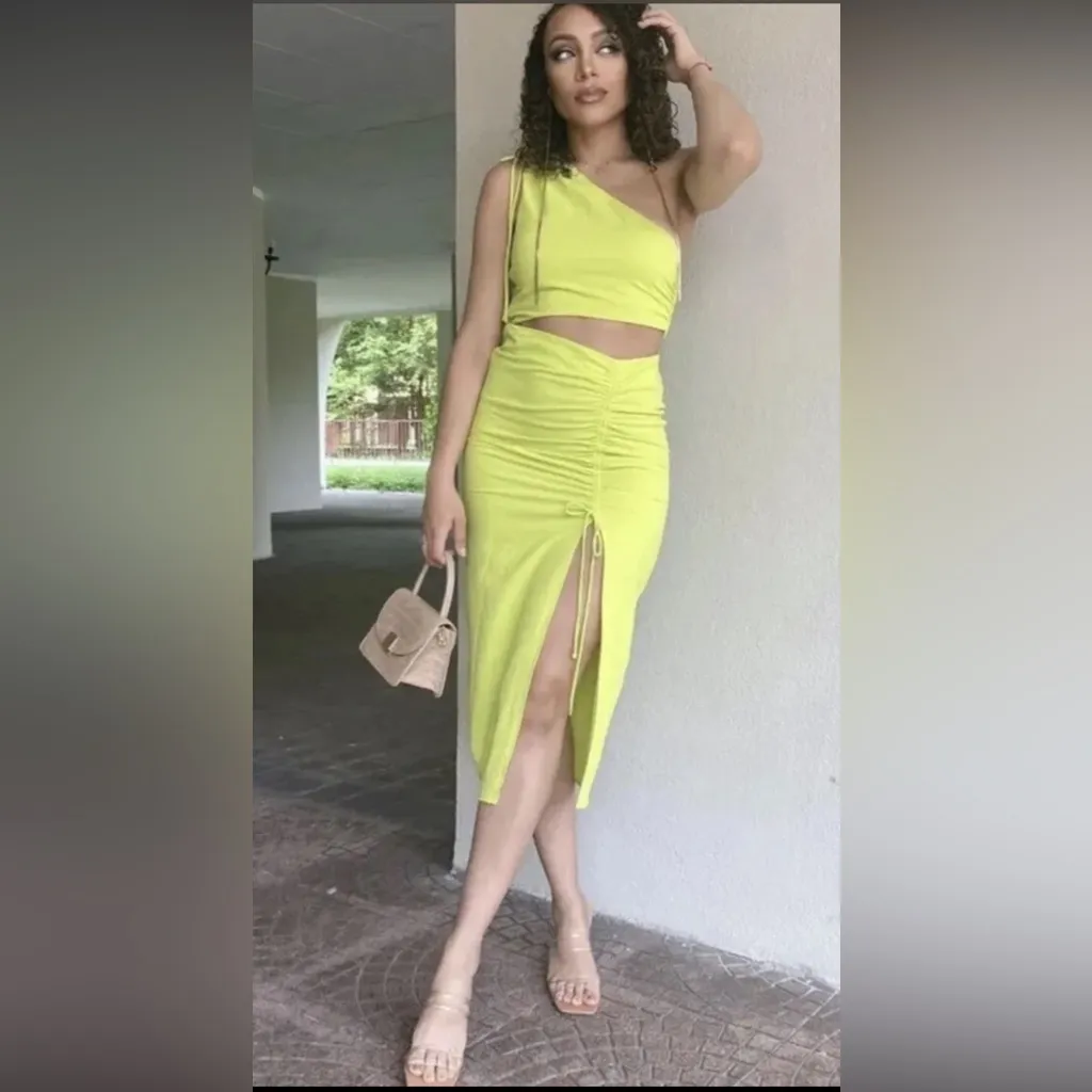 ZARA Green Yellow Ruched Dress Body Con One Shoulder MIDI Set Small - Image 4