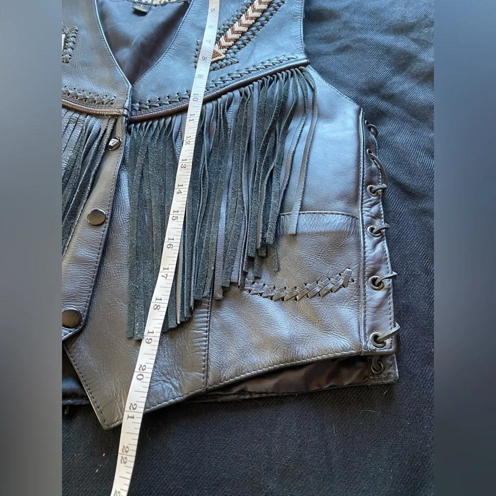 VTG Frontier Leather Fringe Lace up Hand Beaded Southwestern Vest! Black Size L - Image 5