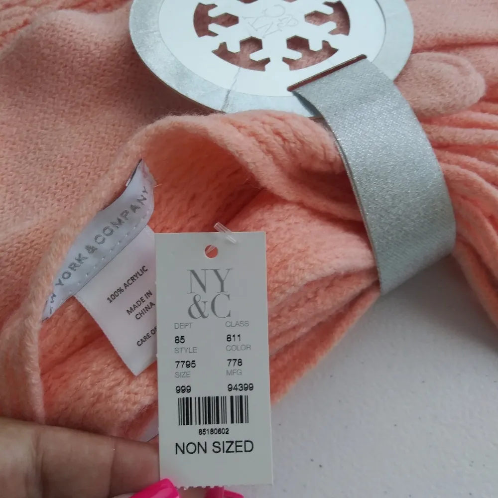 New York & company SCARF & Glove Gift set-Lurex Orange - Image 7