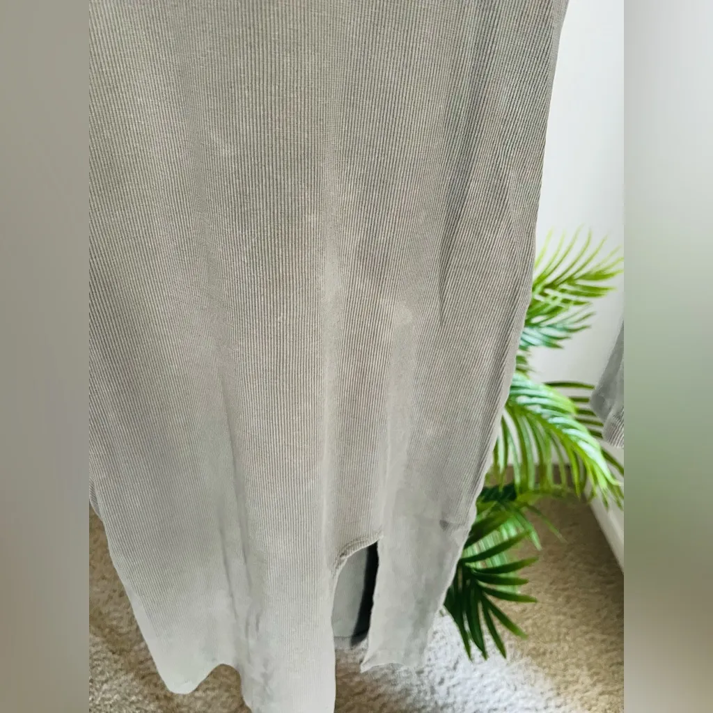 Young, Fabulous & Broke Women’s Mid Length Sweater Dress Size XS - Image 8