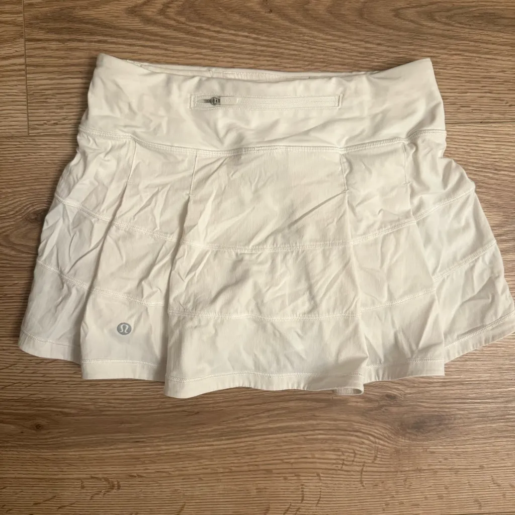 Lululemon White Pace Rival Skirt - size 2 - Image 2