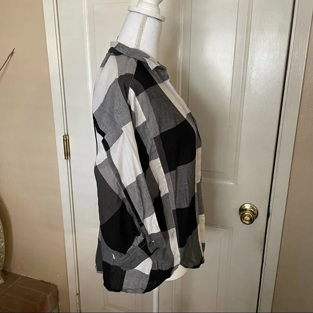 Loft Women’s Black Plaid Button Down Shirt - Image 2