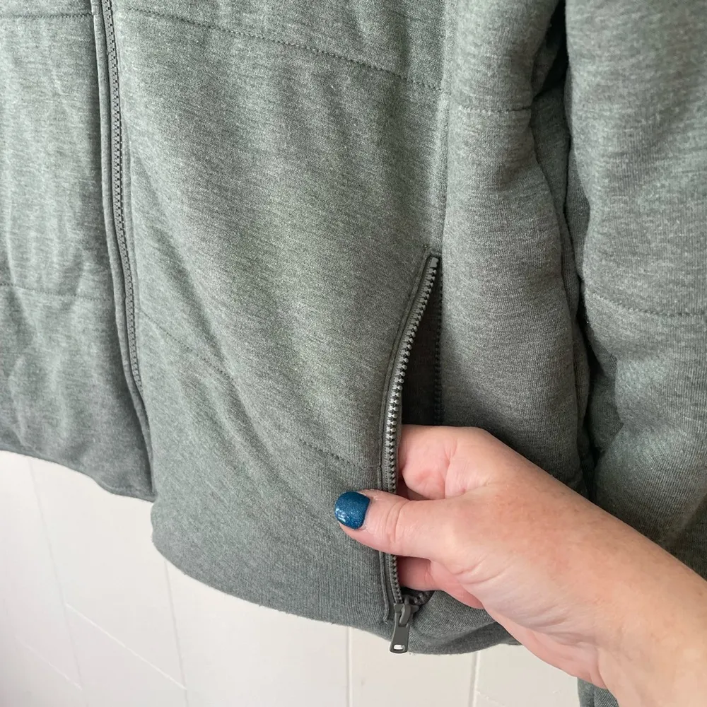 Three Dots Full Zip Quilted Jacket Light Sage Green Soft Women’s Size M - Image 6