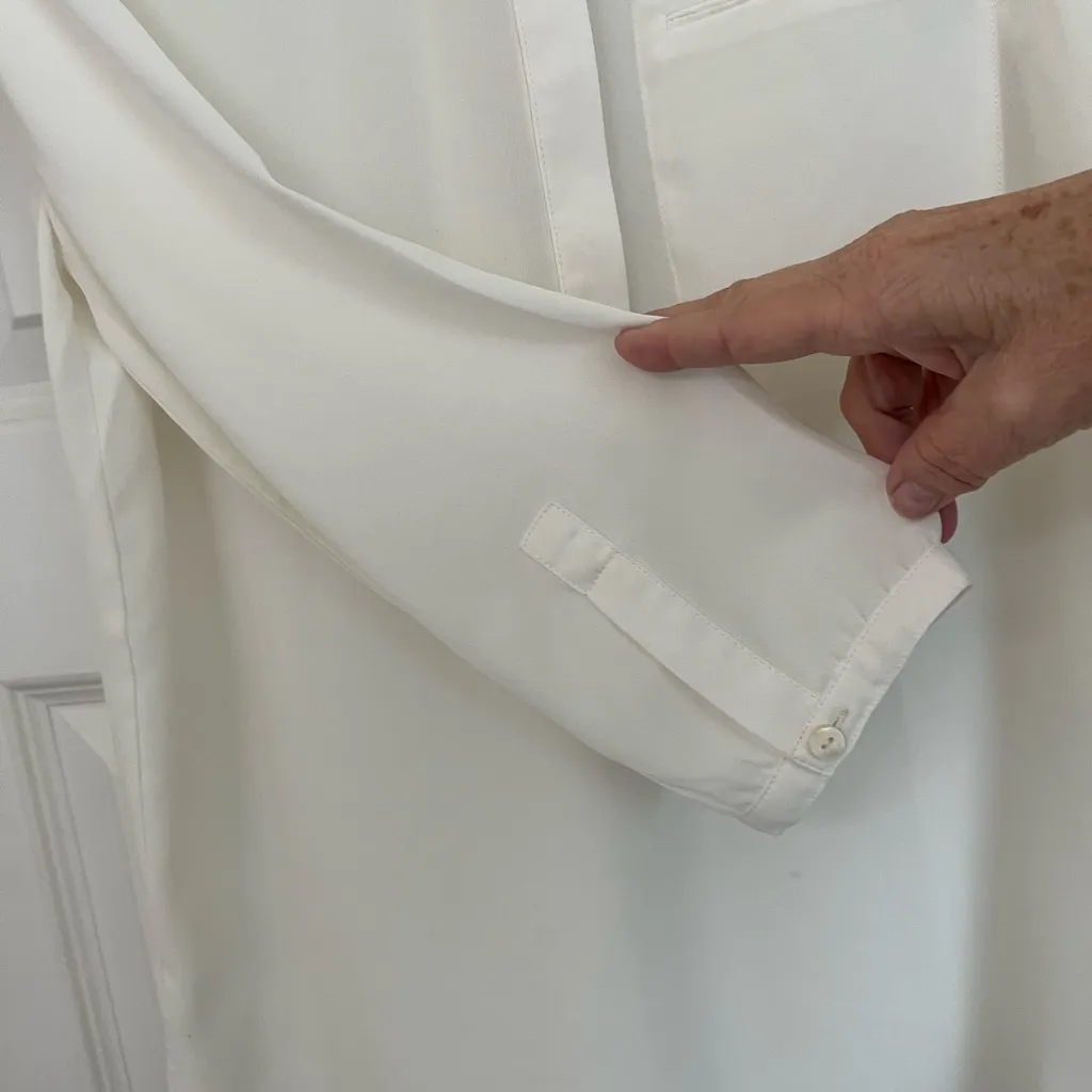 NYDJ Cream 3/4 Sleeve Blouse with Mandarin Collar and Pleating Detail Size S - Image 6