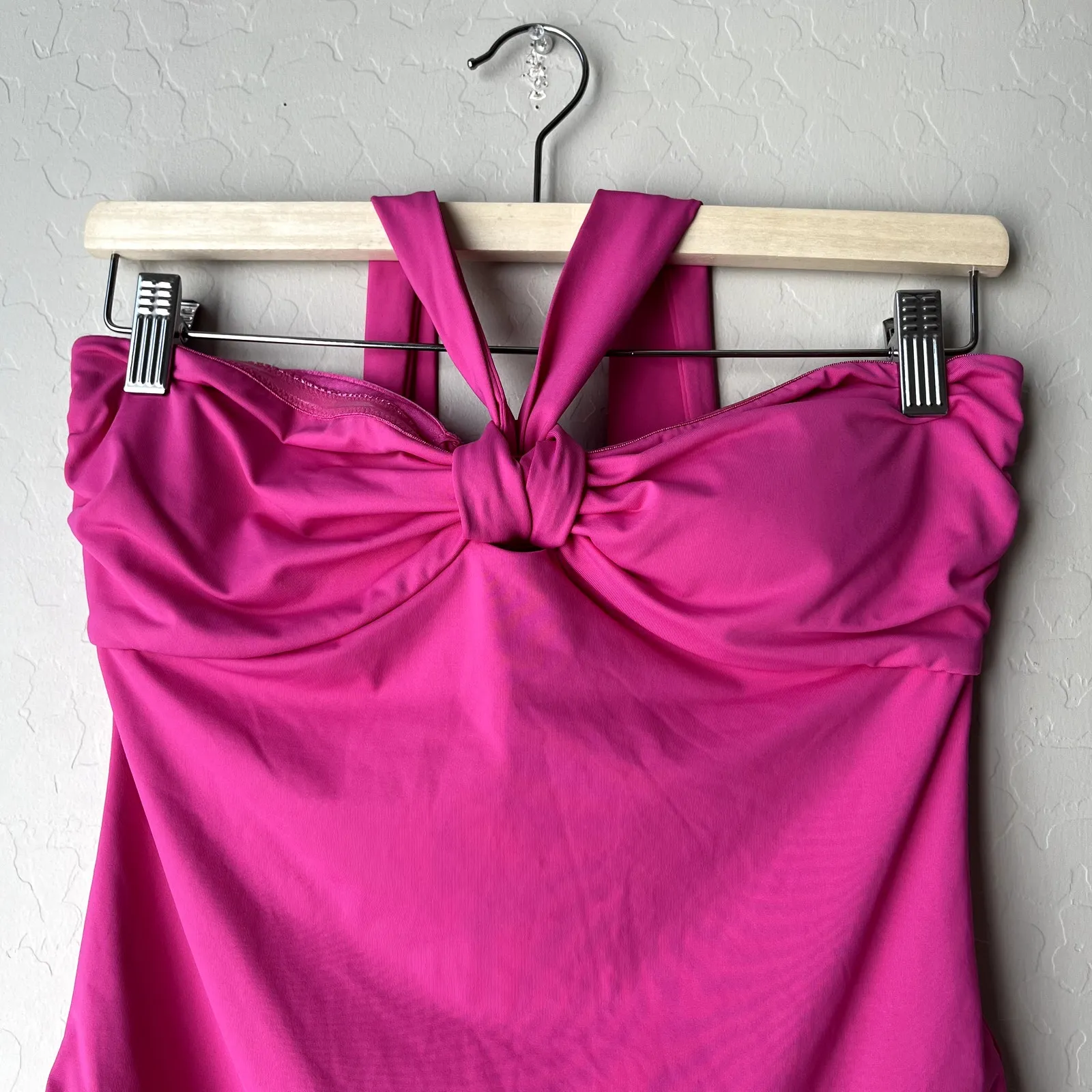 NEW Seafolly Collective‎ Hot Pink Halter Bandeau One Piece Swimsuit Size 10 - Image 4