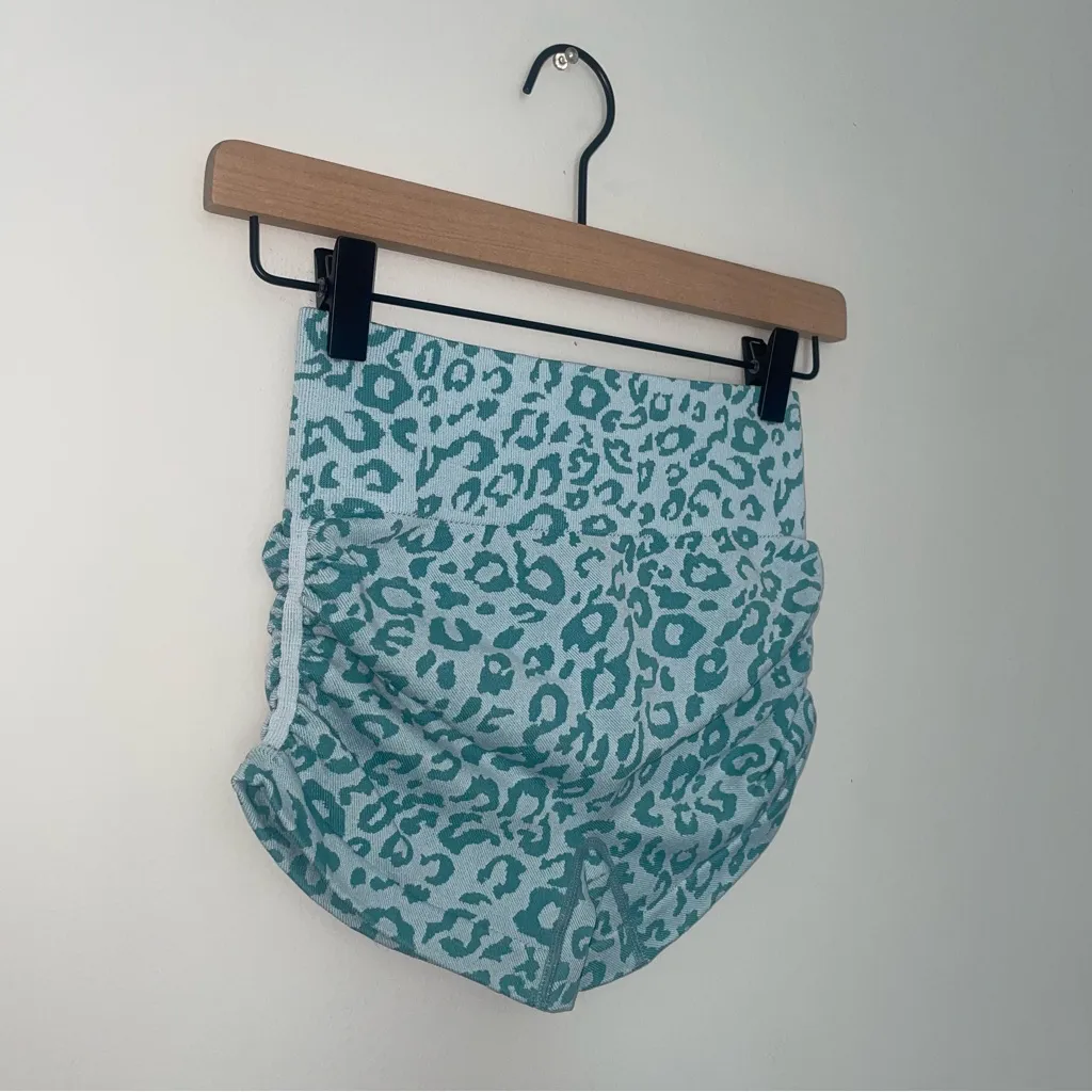 Blue Leopard Print Women's Shorts‎ High Waisted Athletic Gym Shorts - Image 2