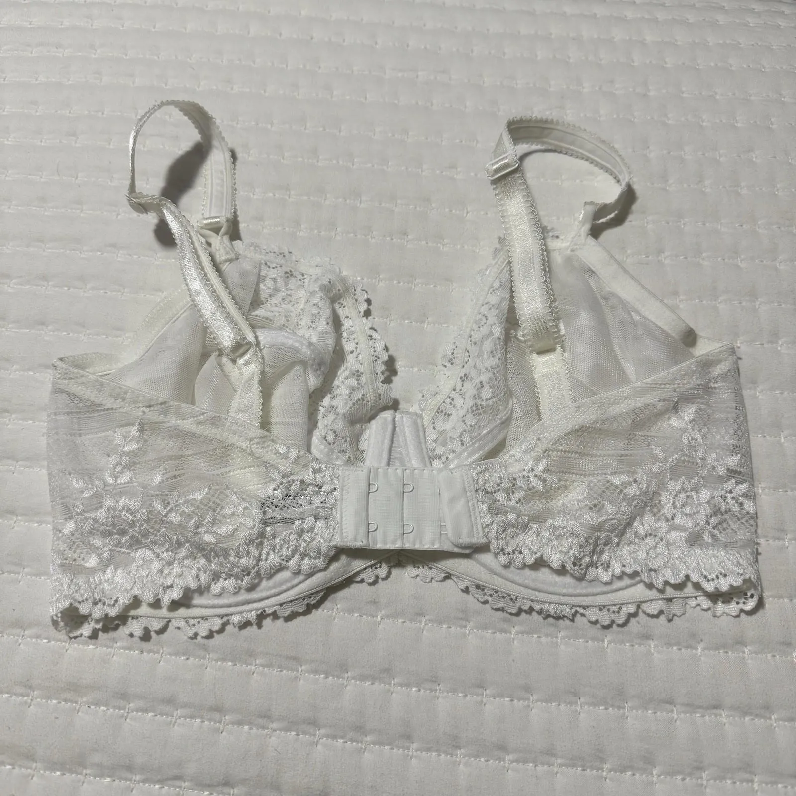Wacoal 34DD Embrace Lace White Flower Floral Bra Underwire Unlined 65191 - Image 6