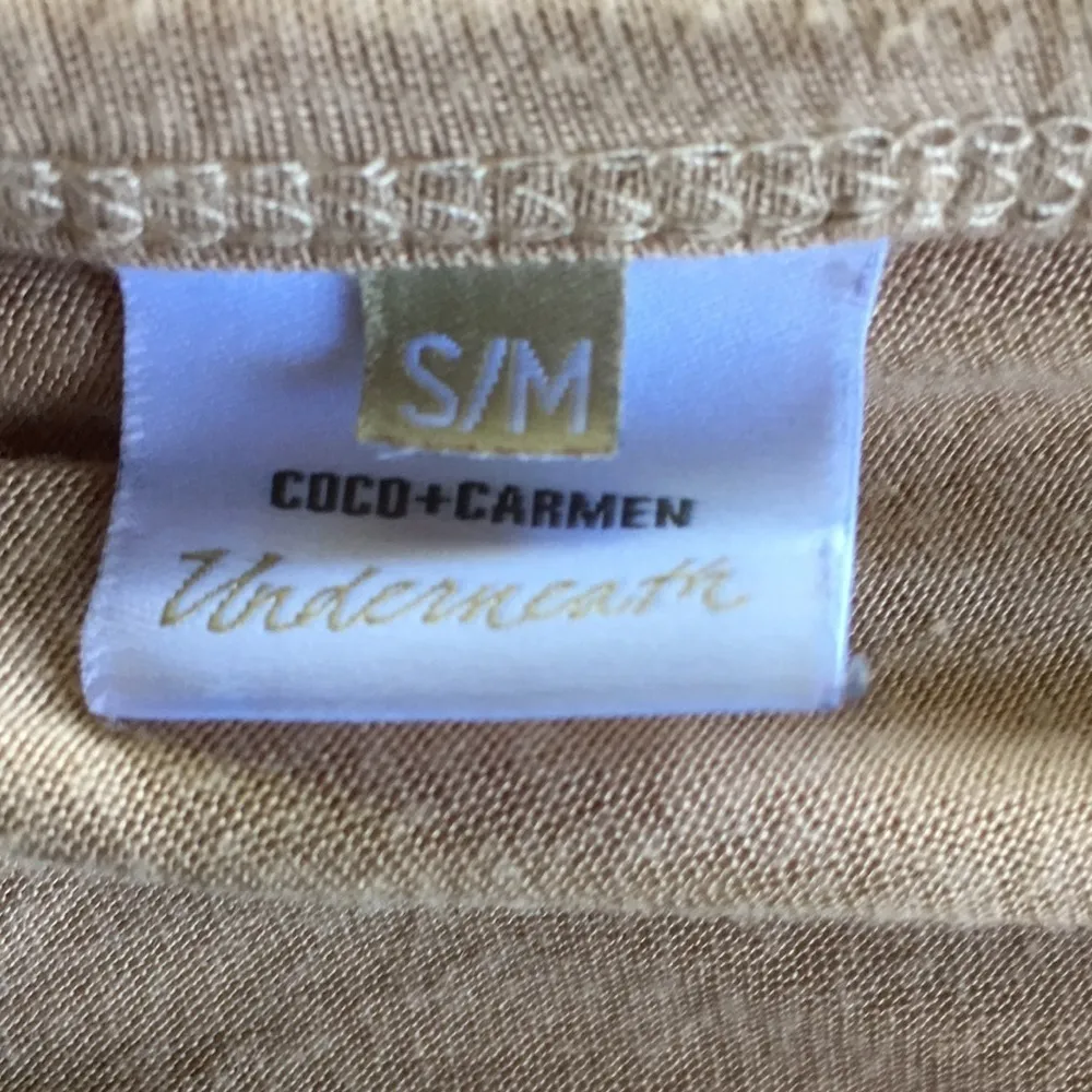 Coco & Carmen “Underneath” Lace Hem Top - Size S/M - Image 7