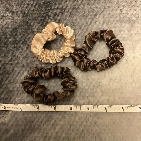 Set of 3 Satin Scrunchies - Image 2