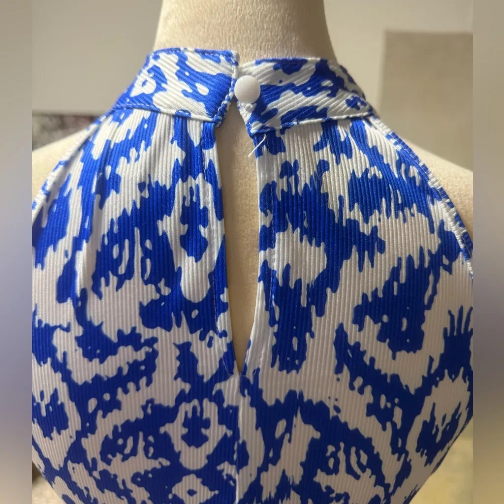 SheIn  Strapless Dress in Blue and White Pattern - Image 8