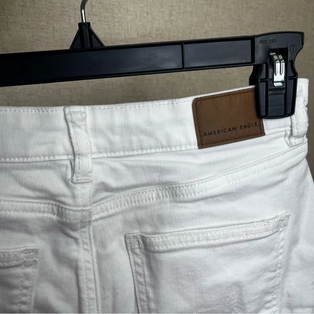 American Eagle Outfitters White Jean Shorts - Image 4