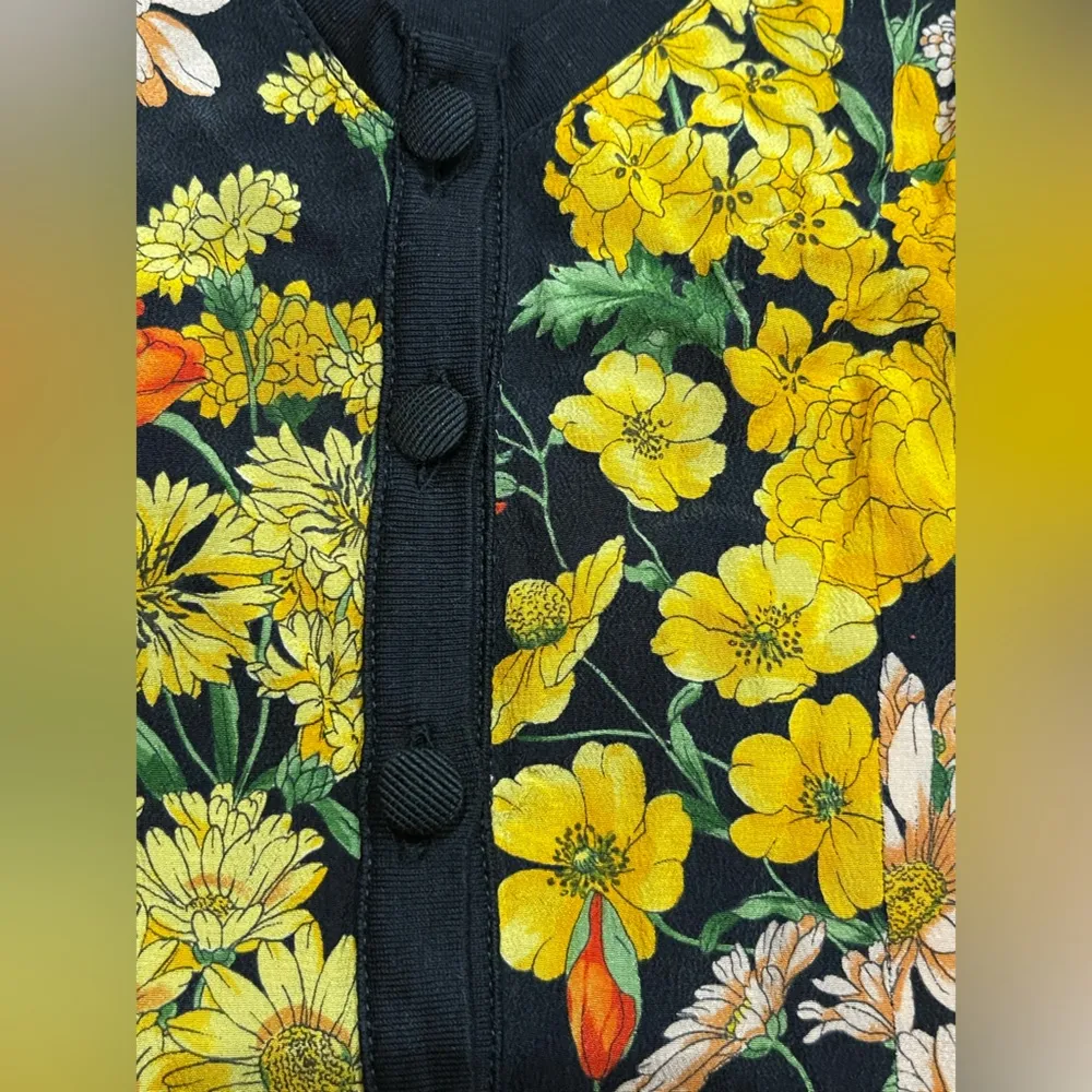 Dolce & Gabbana Classic Black Tee - Image 10