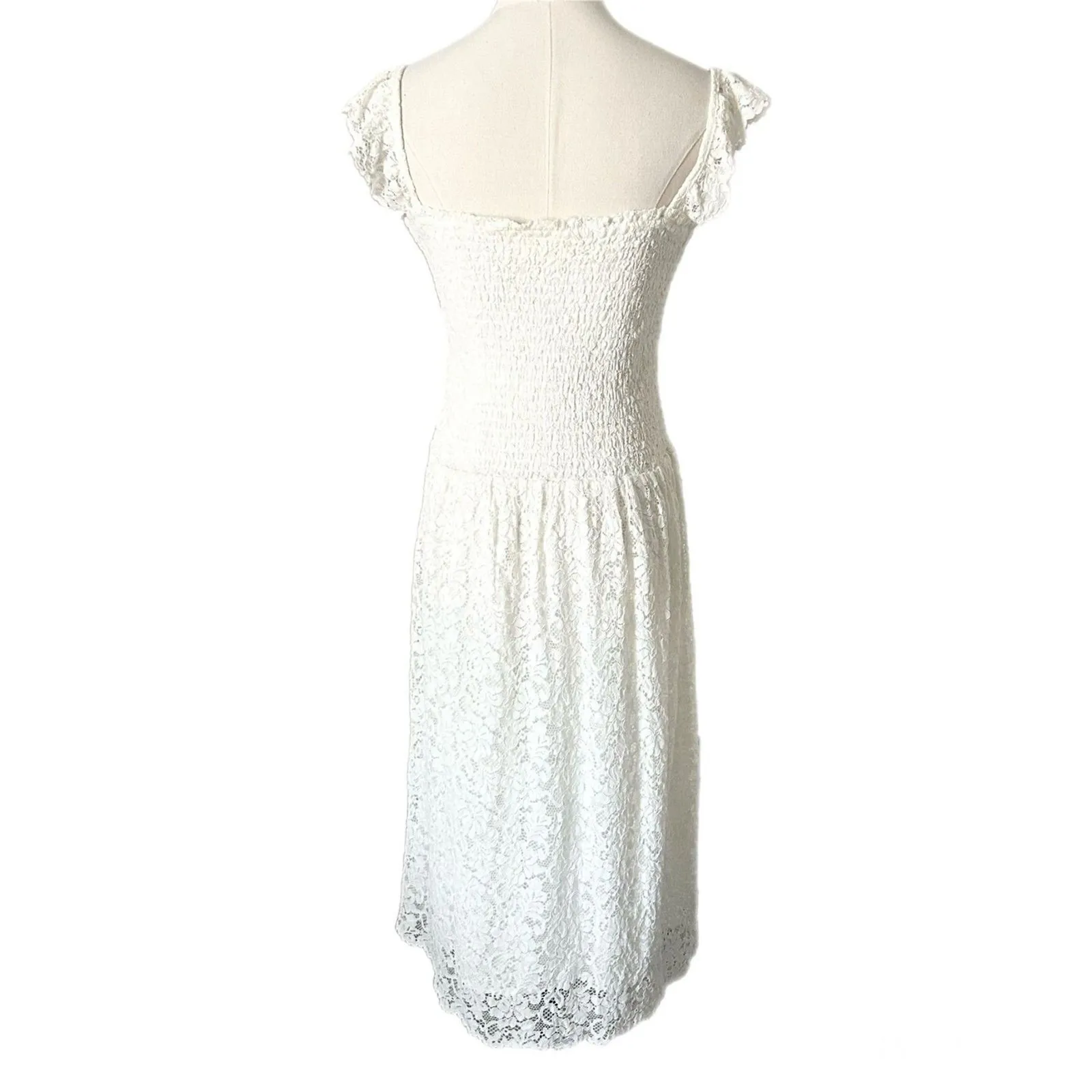 Anthropologie Maeve Anastasi Smocked Mini Dress in White Lace Size Medium - Image 4