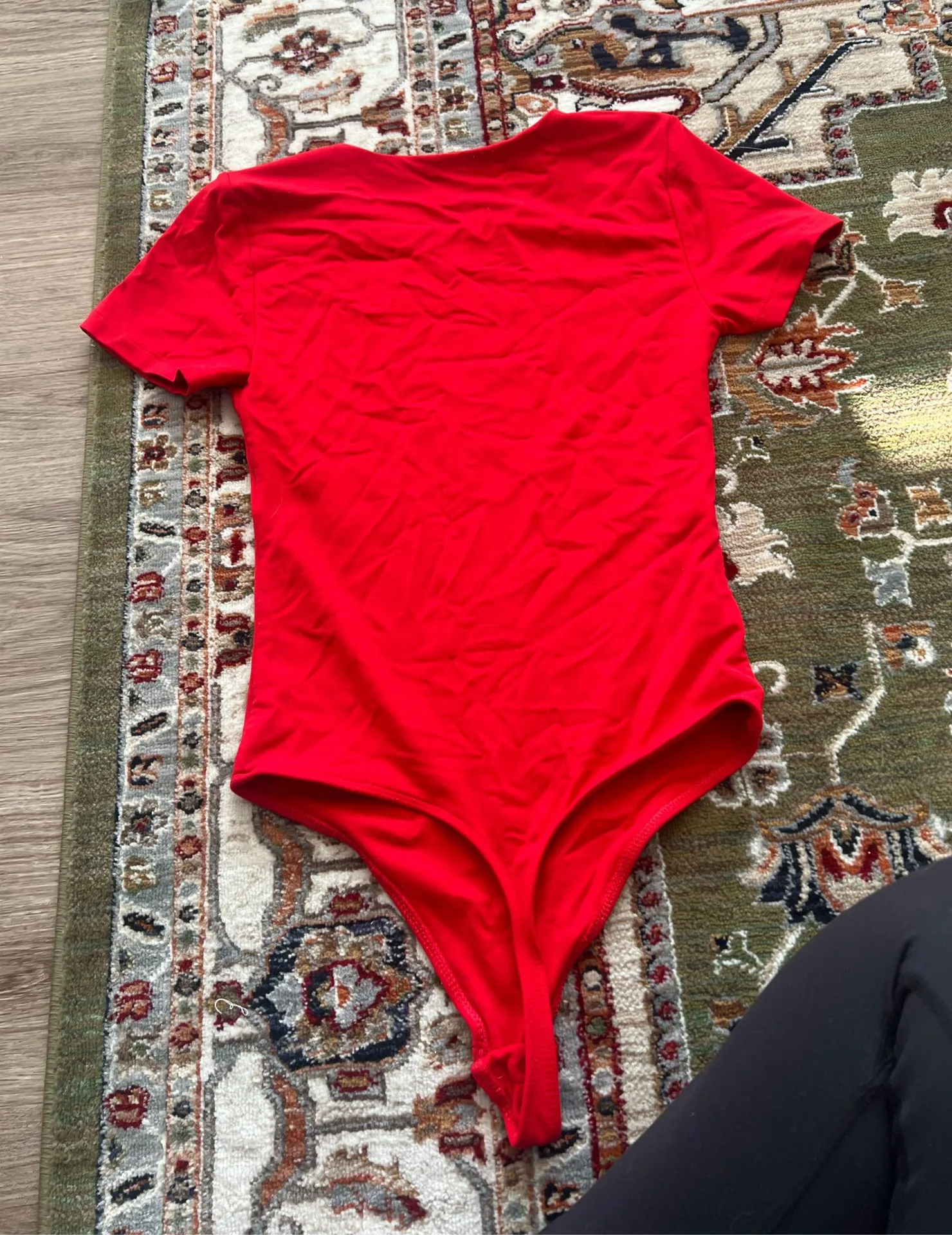 Aritzia Red Bodysuit Babaton Contour Crew Short Sleeve - Image 4