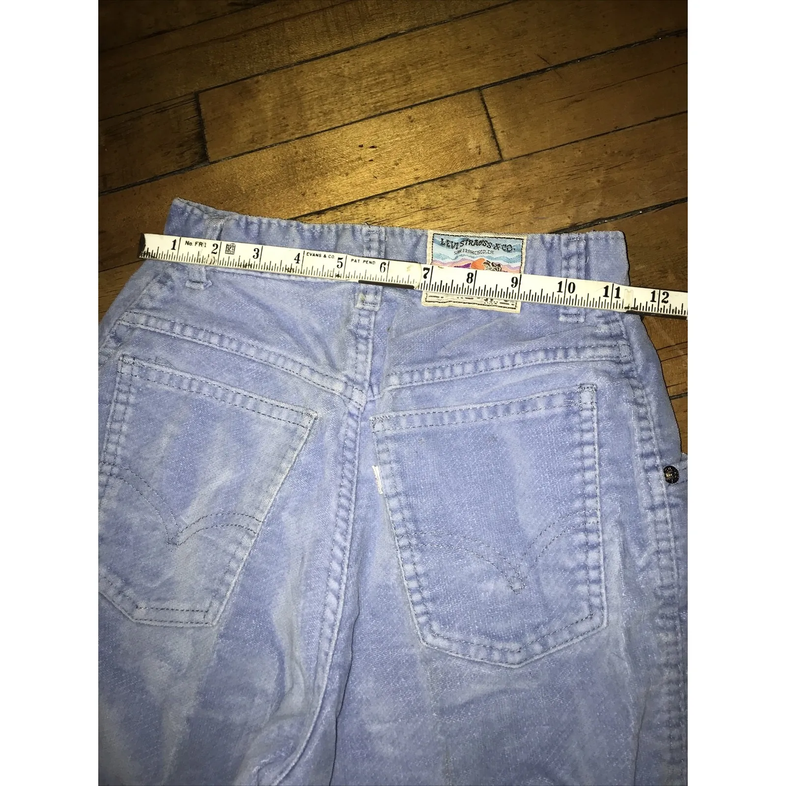 Levi's Junior Size 7 Light Blue Tufted Jeans - Image 6