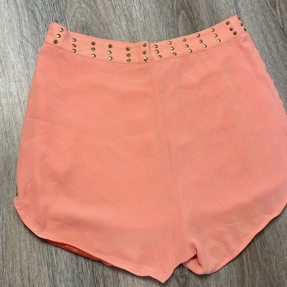 Lovers + Friends Peach Shorts Size Large - Image 11