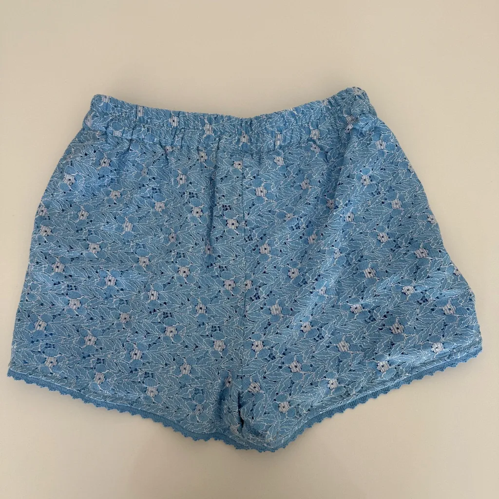 NWT Vero Moda Blue Lace Shorts - Image 6