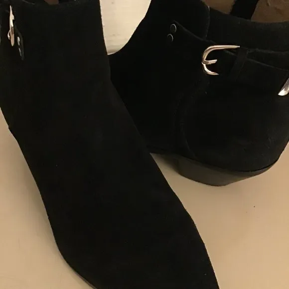 Joie women black suede short boots US 6.5 - Image 2